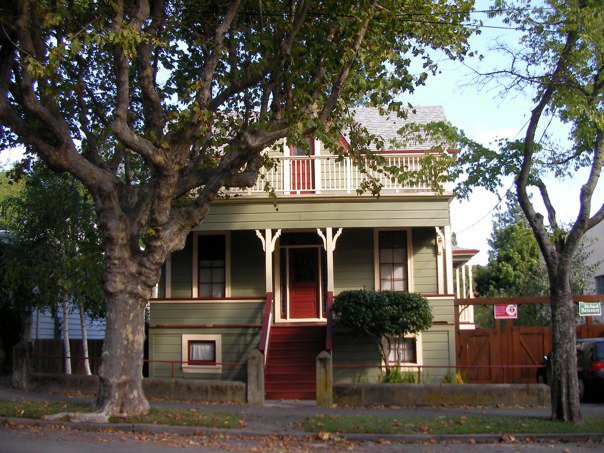 66388_10150111610467782_1339157_n